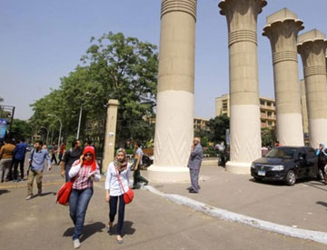 كلية الآداب بجامعة عين شمس